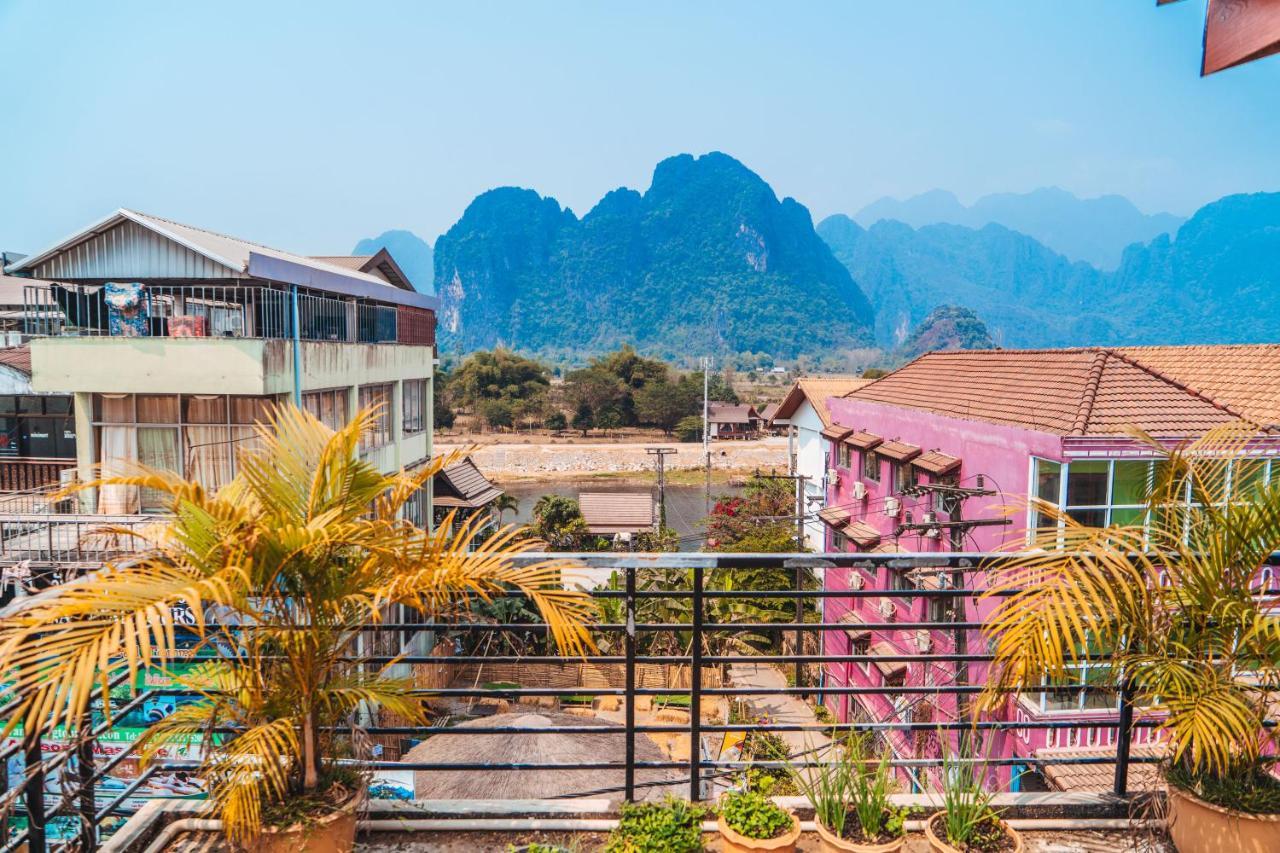 Vang Vieng Sunset Guesthouse & Restaurant المظهر الخارجي الصورة