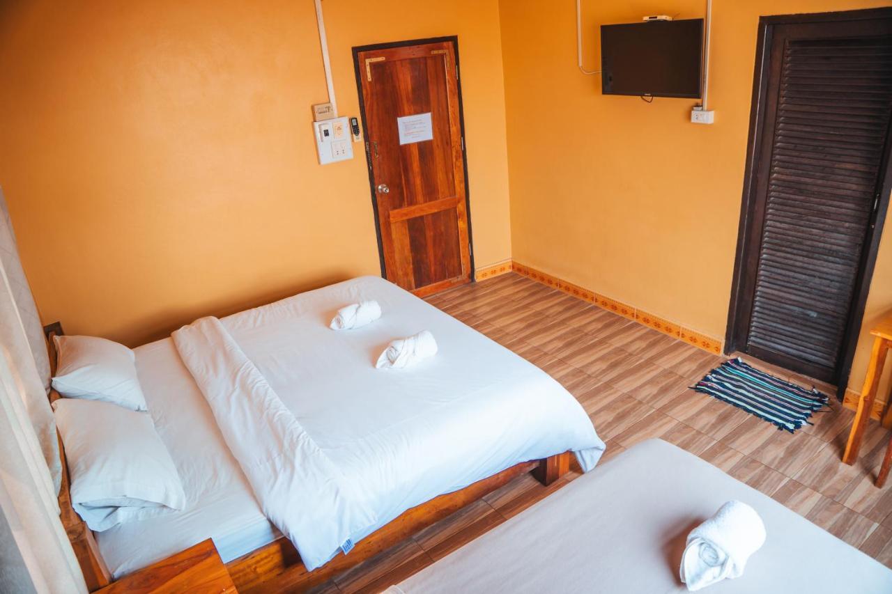 Vang Vieng Sunset Guesthouse & Restaurant المظهر الخارجي الصورة