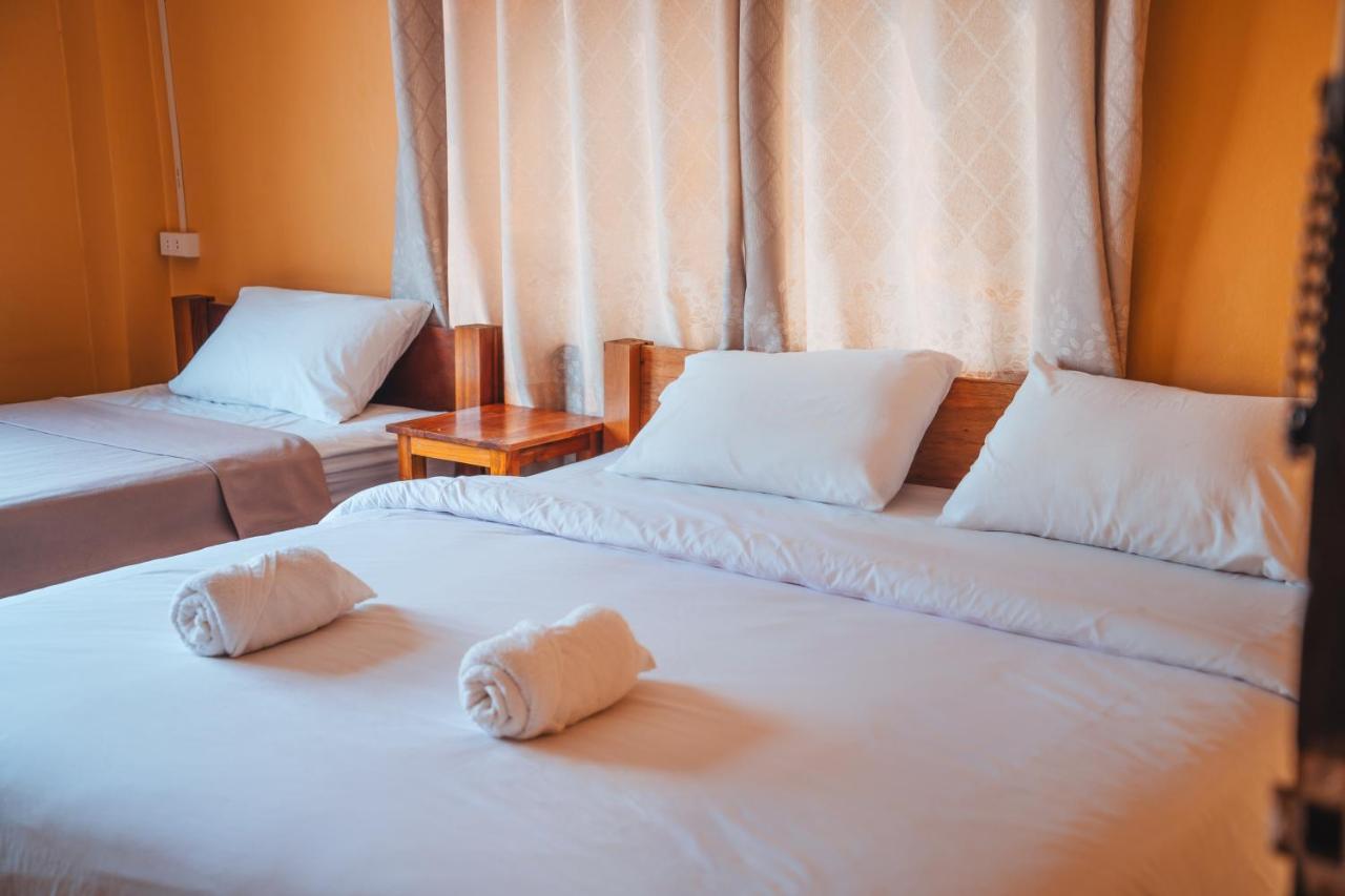 Vang Vieng Sunset Guesthouse & Restaurant المظهر الخارجي الصورة