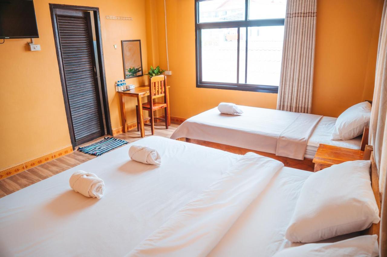 Vang Vieng Sunset Guesthouse & Restaurant المظهر الخارجي الصورة