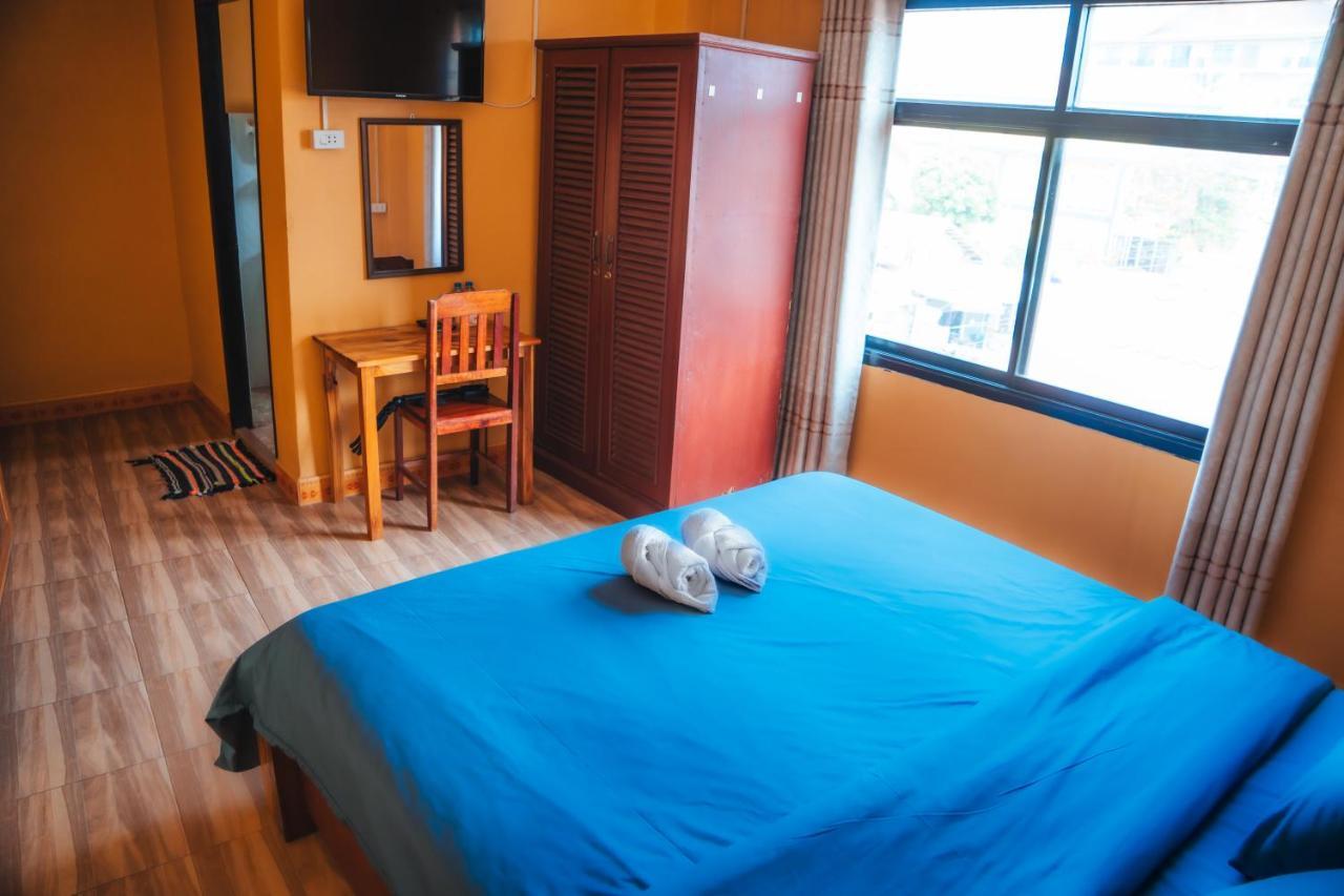 Vang Vieng Sunset Guesthouse & Restaurant المظهر الخارجي الصورة